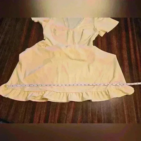 Mohito Yellow Short Sleeve V neck Mini Dress With Ruffle Hem Size L EUC - Picture 13 of 16